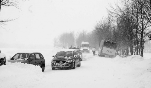 Schulen schließen, Busse meiden die Eifel