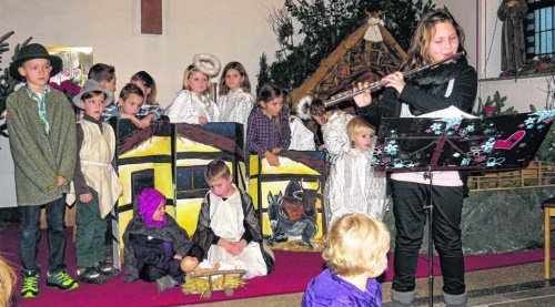 Kinder stimmten mit Krippenspiel auf die Festtage ein