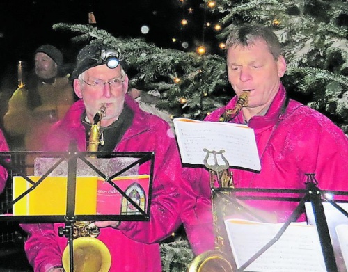 Weihnachtsmarkt mit Feuerwerk zum Jubiläum